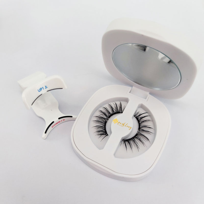 Lashes maighnéadach le Applicator